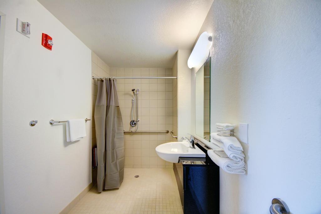 Americas Best Value Inn Стилуотер Экстерьер фото
