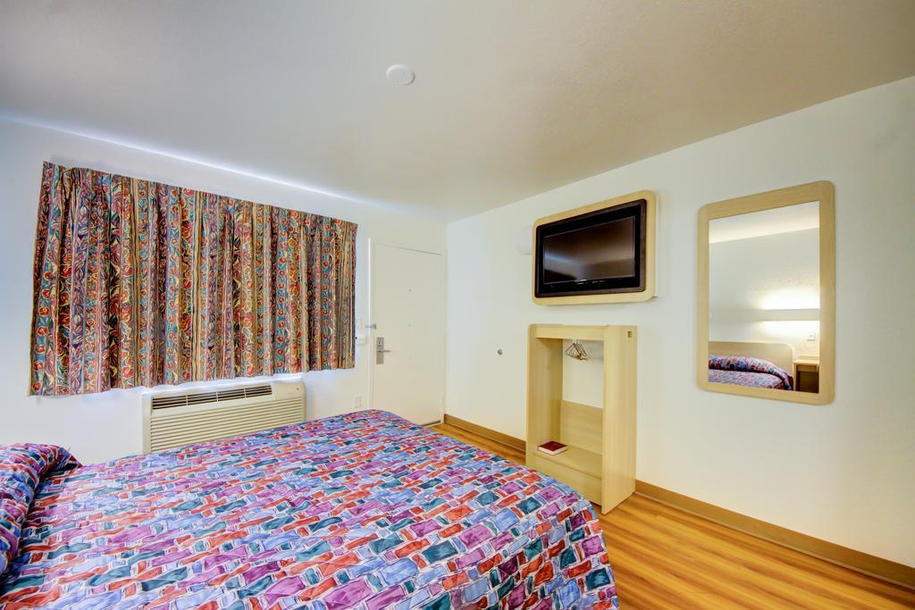Americas Best Value Inn Стилуотер Экстерьер фото